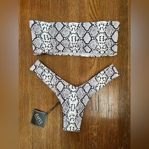 NWT Zaful Python Bandeau bikini